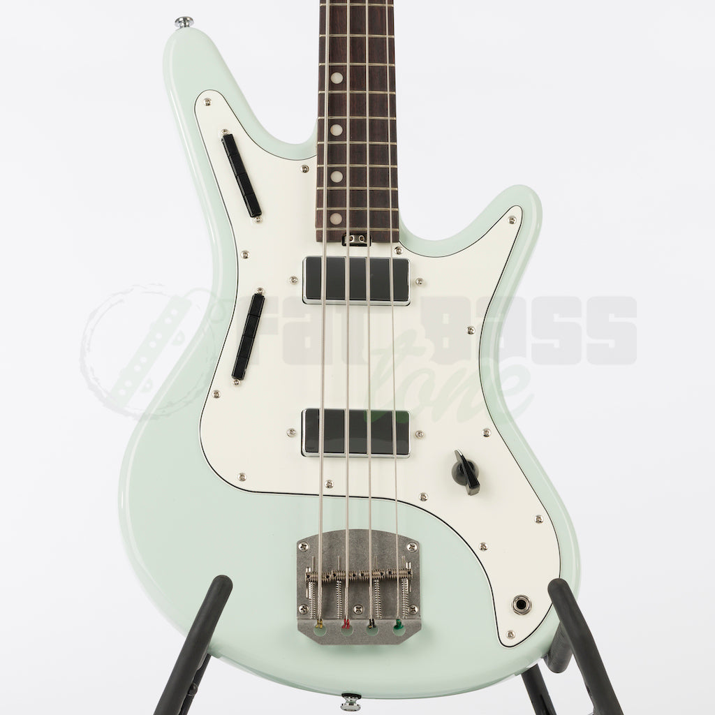 front body view of the surf green version of the Nordstrand Acinonyx Short Scale Cat Bass