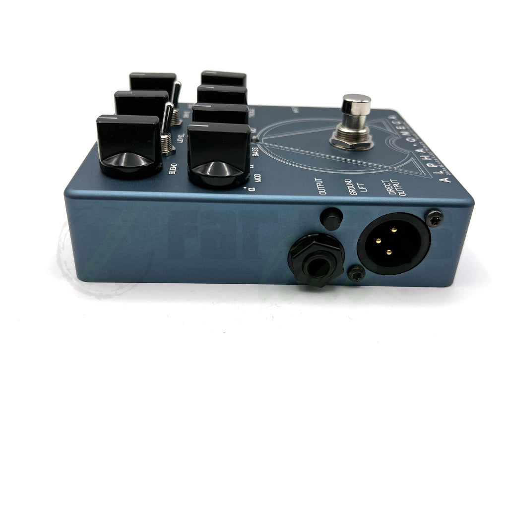 side view showing XLR output Darkglass Alpha-Omega Bass DI/Preamp Distortion Pedal