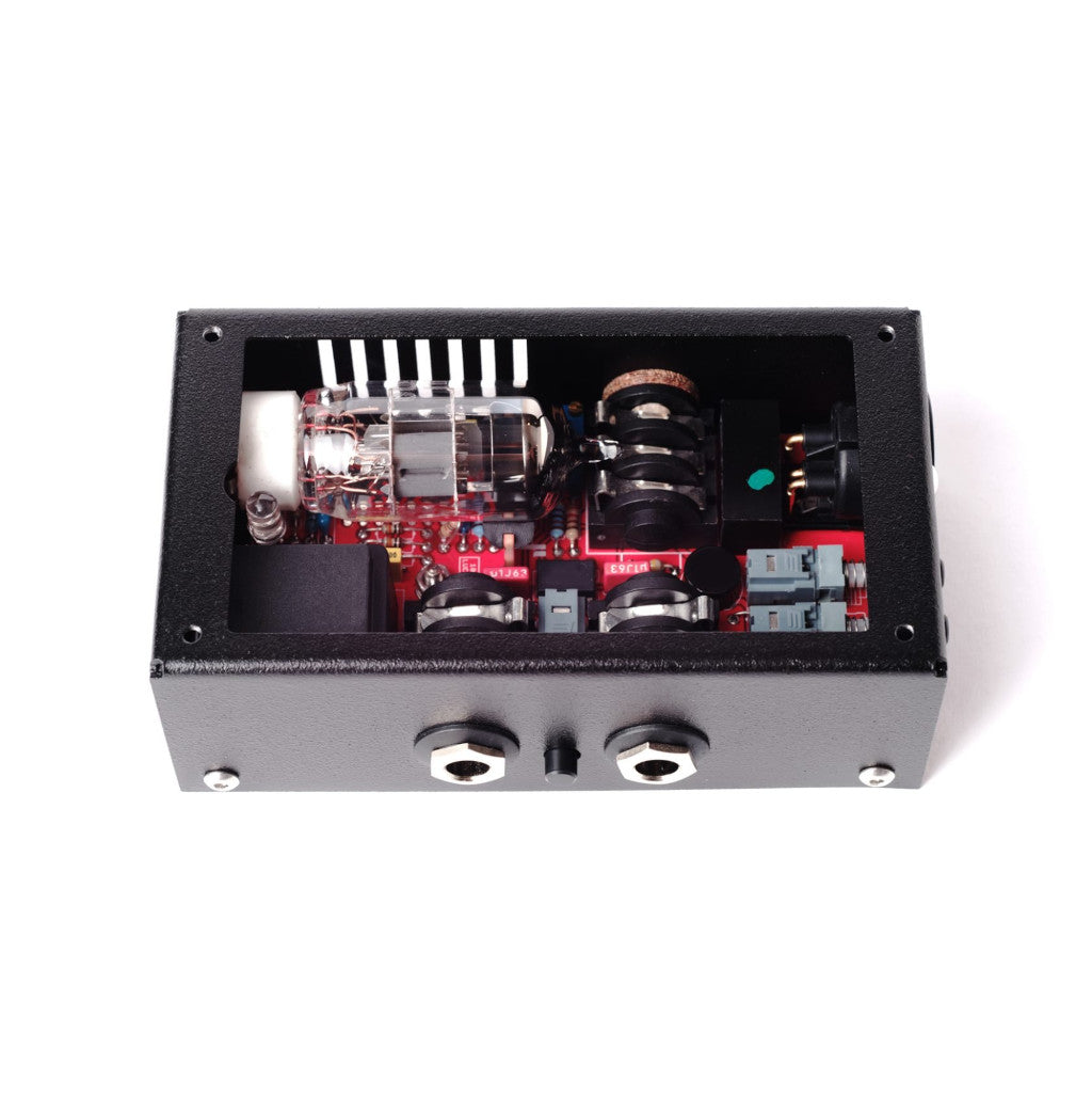 Photo of the internal components of the Jad Freer Luce Tube Bass DI Pedal showing the tube and the PC board