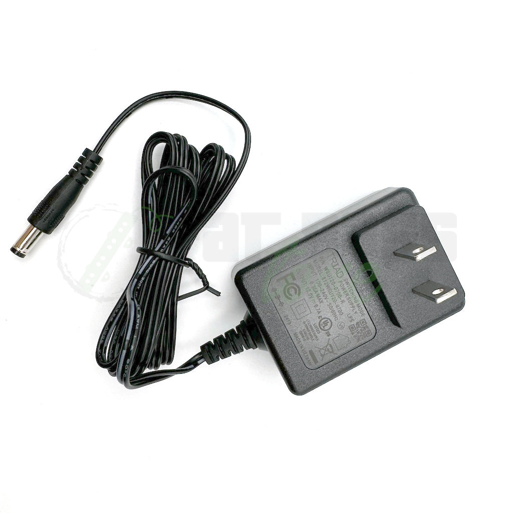 photo of the included power supply for the Caveman Audio Compact BP1 Bass Preamp