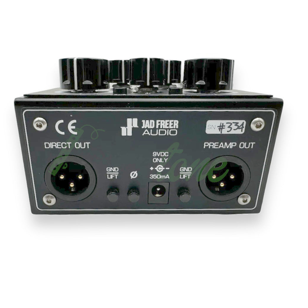 photo of the Jad Freer Capo Multiple Preamp Bass Pedal showing the direct in and preamp out, as well as the ground lift buttons and 9DC input