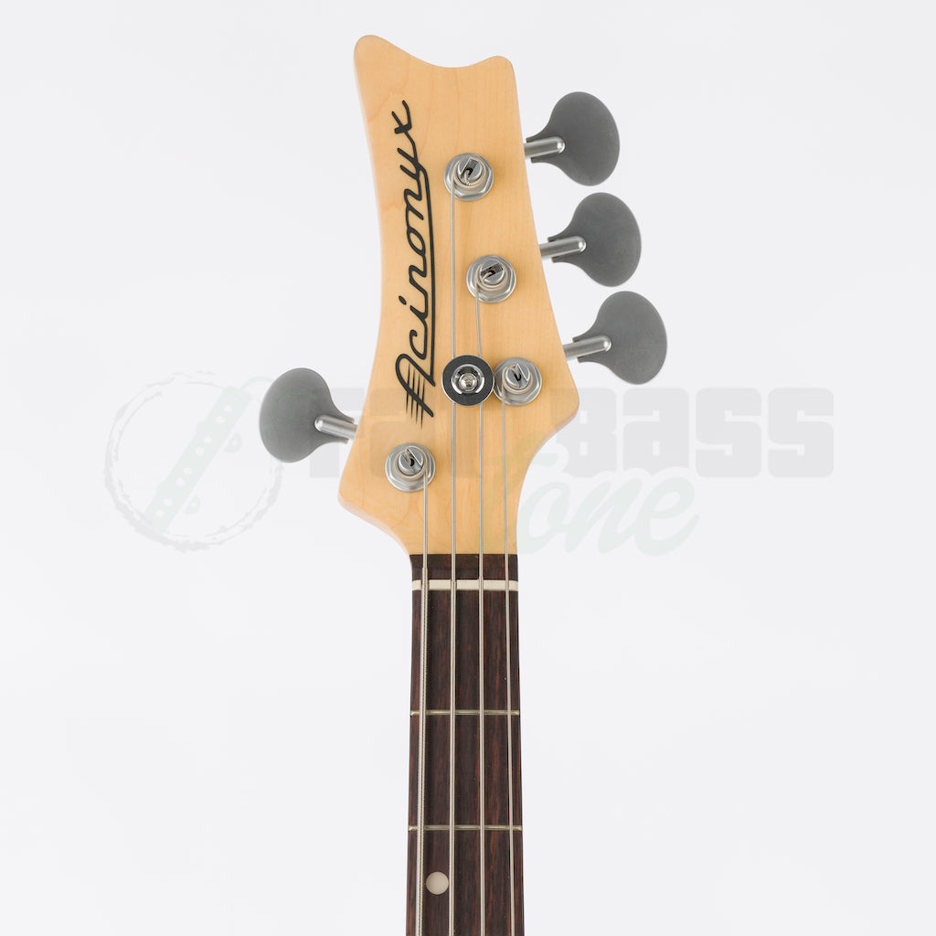 View of the front of the headstock on the Nordstrand Acinonyx Short Scale Cat Bassnd Acinonyx Short Scale Cat Bass