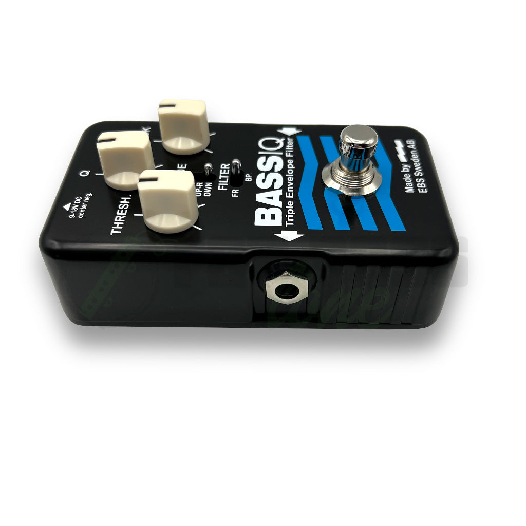 output side view of EBS BassIQ Blue Label Bass Pedal