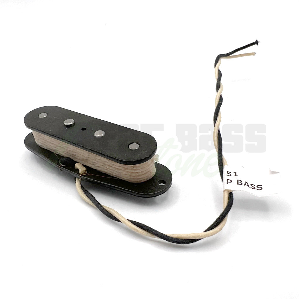 front view of Lindy Fralin 51 P-Bass® Single Coil 50&#39;s Era 4 String Precision Bass® Pickup